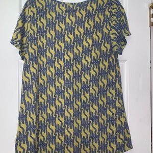 Lularoe Classic Tee - XL Giraffes